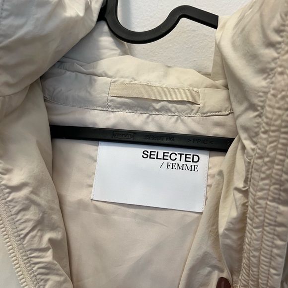 Selected Femme Down Puffer - Picture 5 of 9